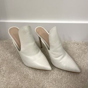 White aldo stiletto heels size 39 (8.5)